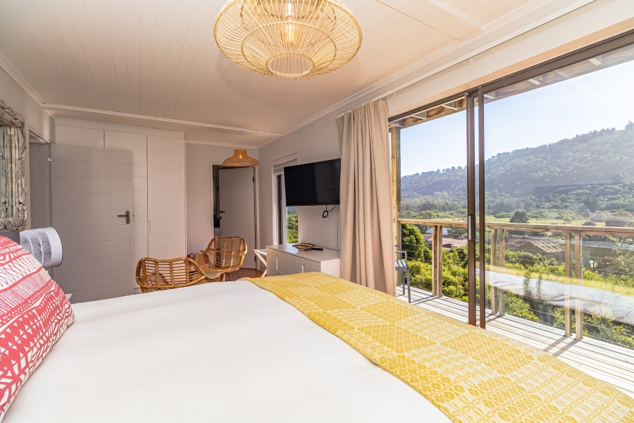 4 Bedroom Property for Sale in Keurboomstrand Western Cape